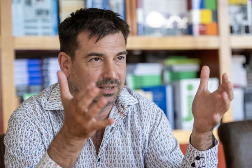 Már nem Aczél György cenzúráján múlik egy kiadó függetlensége, de az állam így is bünteti az „elhajlást”