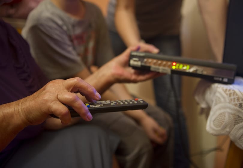 Hat órán belül vége a szobaantennás tévézésnek