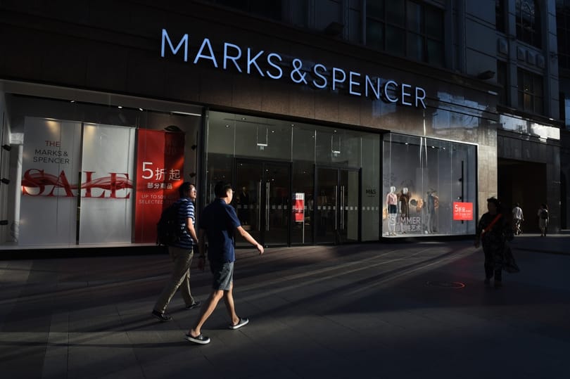 Kibertámadás miatt nem lehet vásárolni a Marks and Spencerben