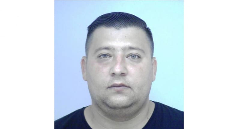 Idős nőt ütött és rabolt ki ez a férfi, keresik