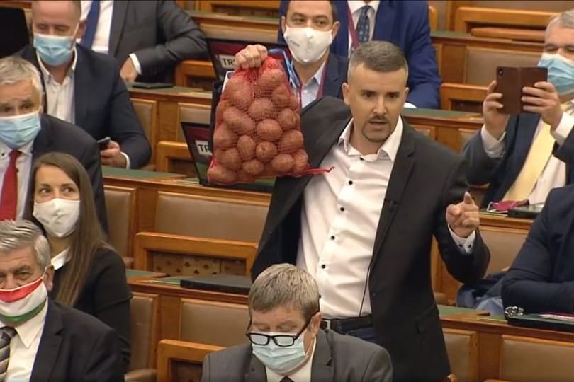 Jakab Péter Tiborcz Istvánról beszélt volna a parlamentben, de kikapcsolták a mikrofonját