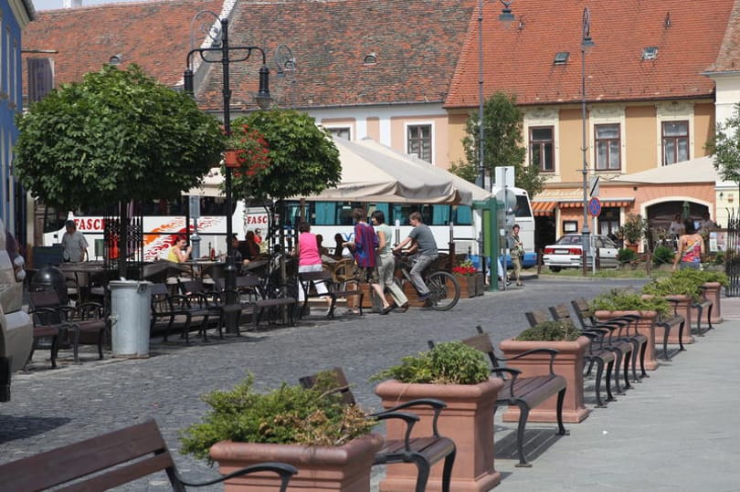 Összedőlhet egy üzlet a belvárosban