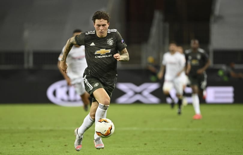 Idős nőt kifosztó rablót állított meg a Manchester United focistája