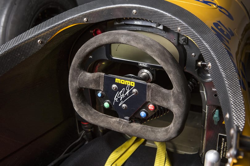 Új gazdát keres Schumi egykori Benetton-Fordja