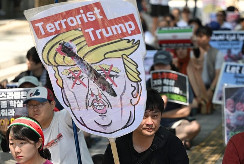 Trump még sosem kockáztatott ekkorát, visszaüthet rá az iráni bombázás
