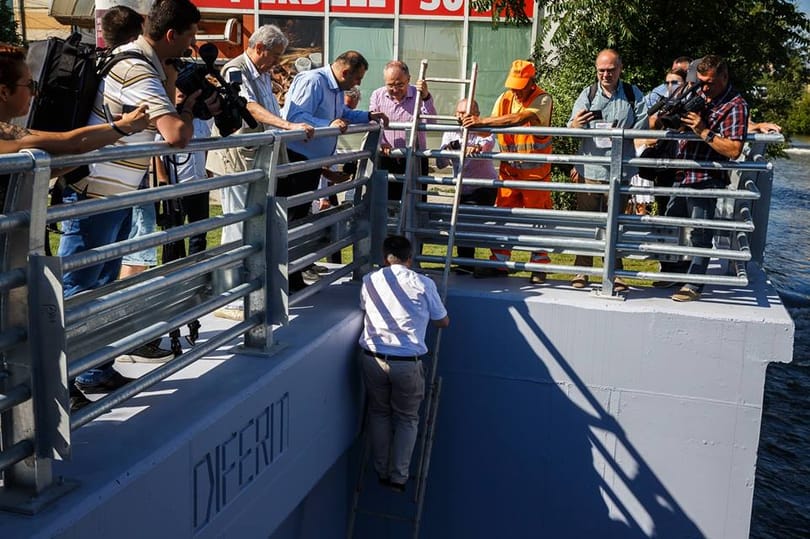 Majdnemhogy Arany János-i hídavatási rítust tartott Kolozsvár polgármestere – fotók