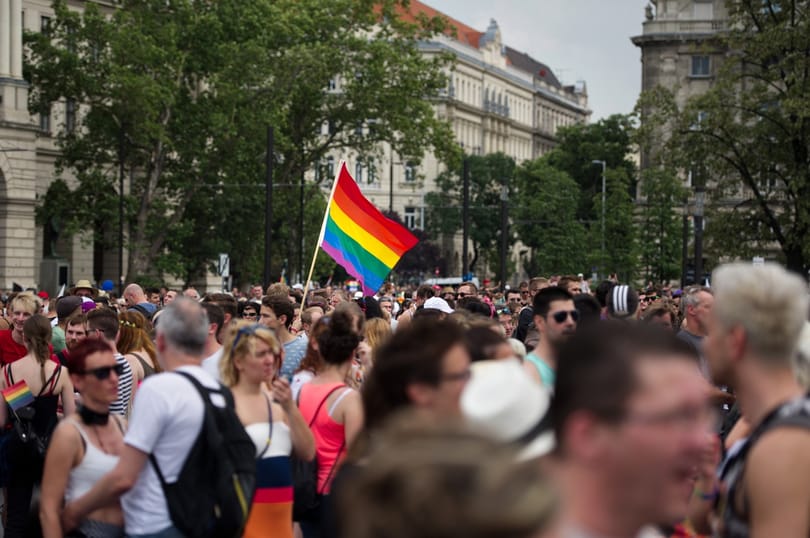 Jön a Pride, a kormány több cégtől is példát vehetne