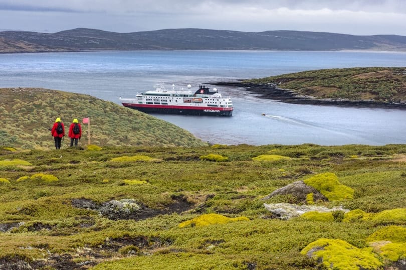 Elsüllyedt egy halászhajó a Falkland-szigeteknél, kilencen meghaltak, négyen eltűntek
