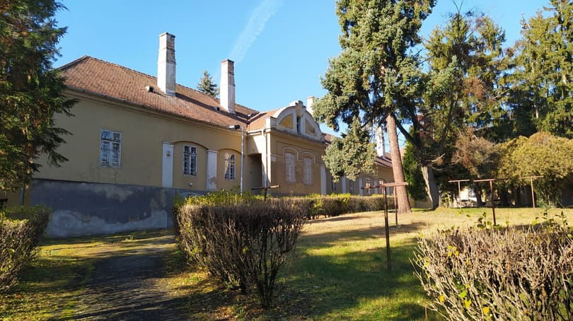Vidéki kastélyokat és budai villát adna el a főváros