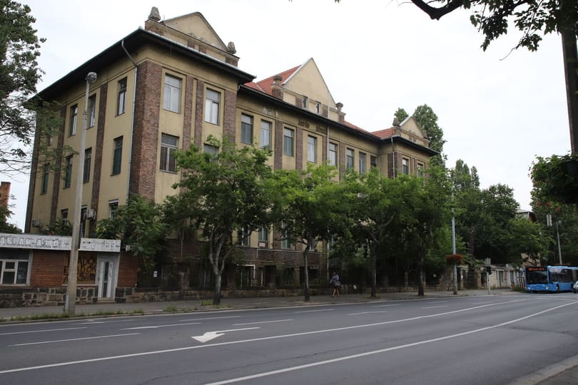 Elárverezi az állam az Árpád Kórház épületét, az önkormányzat nem is tudott róla