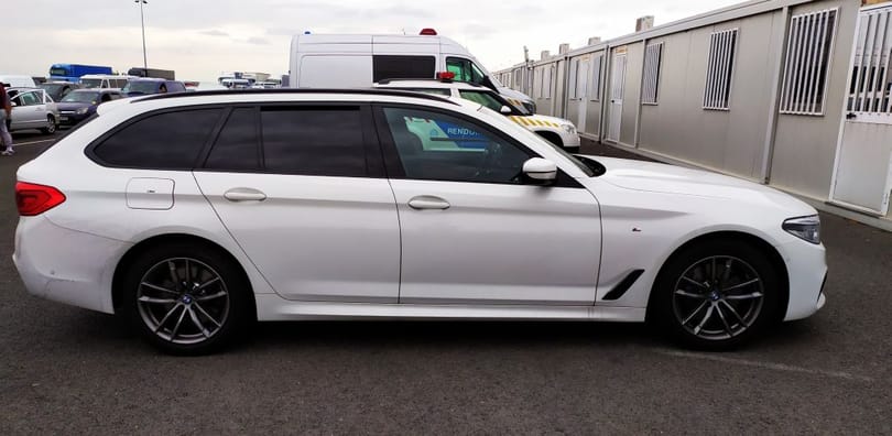 25 milliós lopott BMW akadt fenn a határon