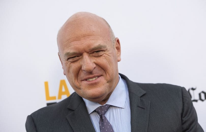 Budapestre látogatott a Breaking Bad színésze, belefutott a pénteki tüntetésbe is