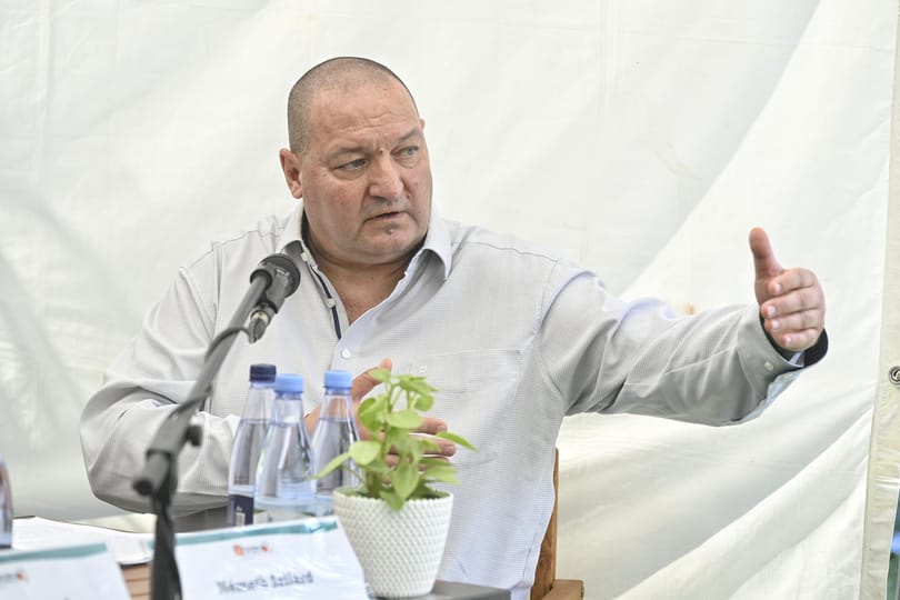 A csepeli alpolgármester megfenyegette Németh Szilárdot, hogy kitálal a helyi Fidesz belső csatáiról