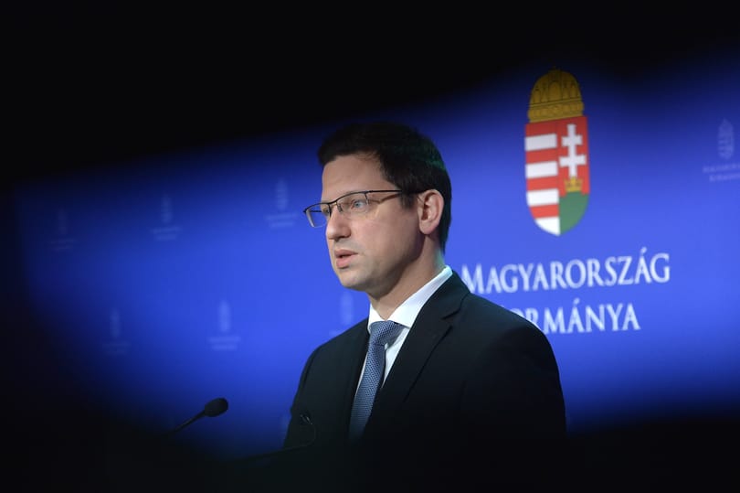 Gulyás: Marad a rezsicsökkentés, a tanárok nem ússzák meg a státusztörvényt 