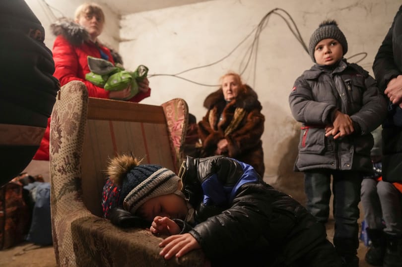 Egyre több ukrán városban terveznek ideiglenes tűzszünetet, hogy kimenekülhessen a civil lakosság