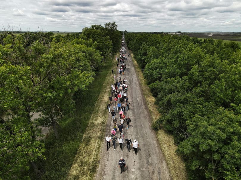 A Fidesz igazi kínja: már falun is utolérte a Tisza a Mediánnál, a nagyobb városokban már utcahosszal vezet