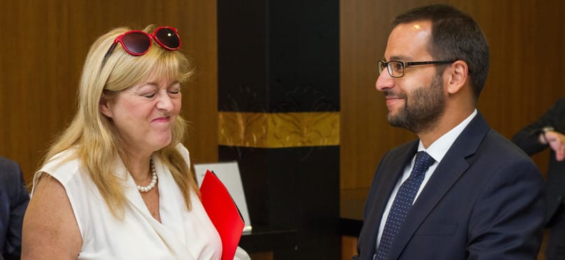 Már faragják a szuverenitásvédelmi bunkósbotot a közérdekű adatokra kíváncsiak ellen