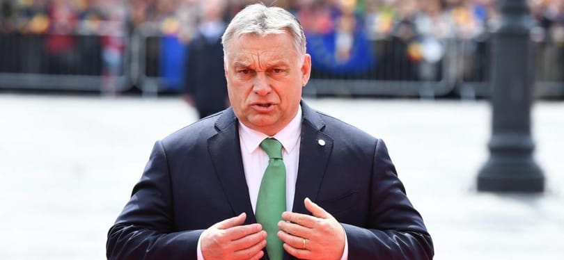 Biztosi ajánlás ide vagy oda, Orbán népes gyereksereggel találkozott
