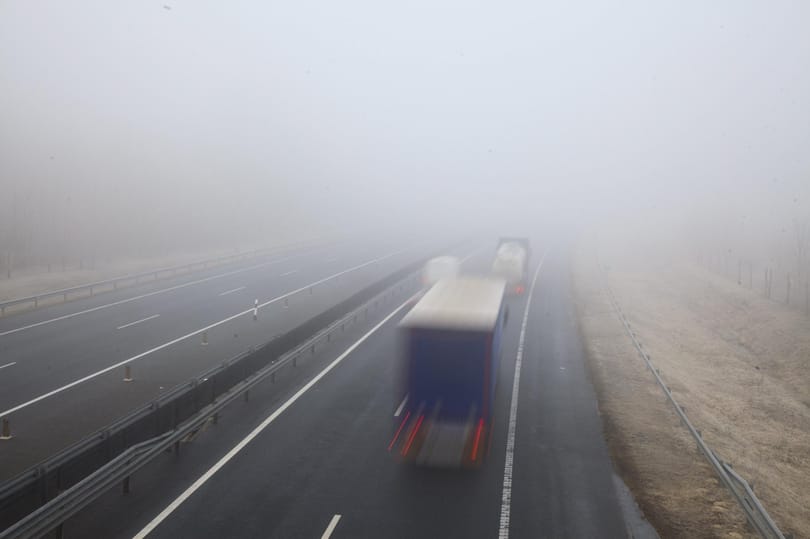 Tartós, sűrű köd miatt adtak ki figyelmeztetést