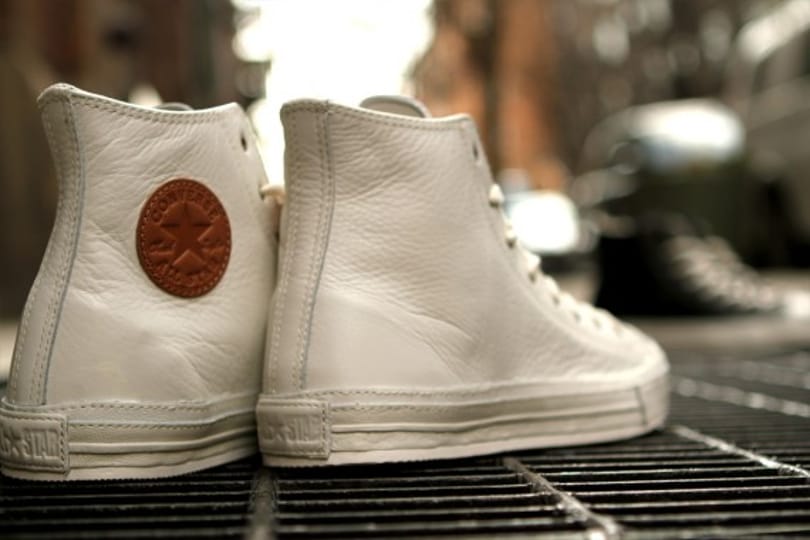 Hófehér Converse All Star Premium a tavaszi nagy melegbe