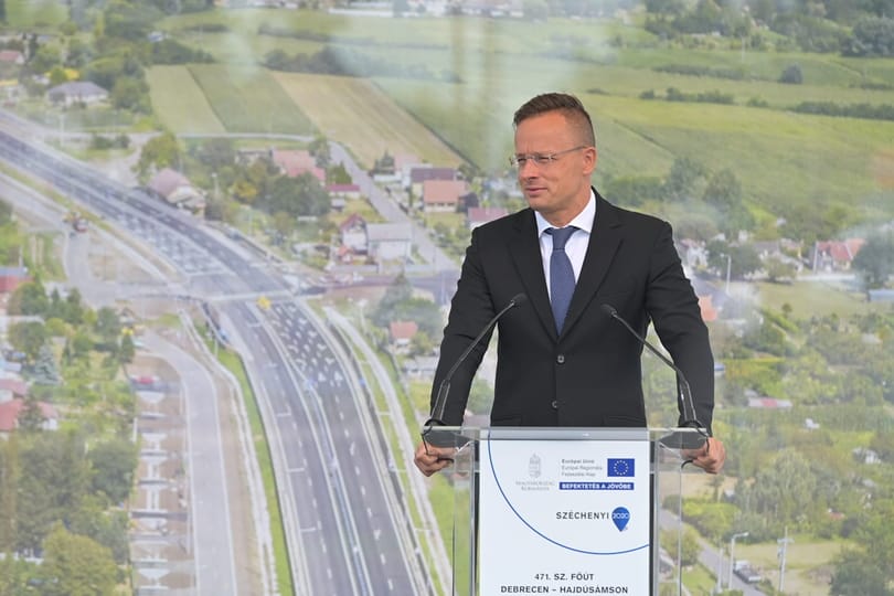 285 millió forintot vett ki osztalékként Szijjártó felesége a cégéből