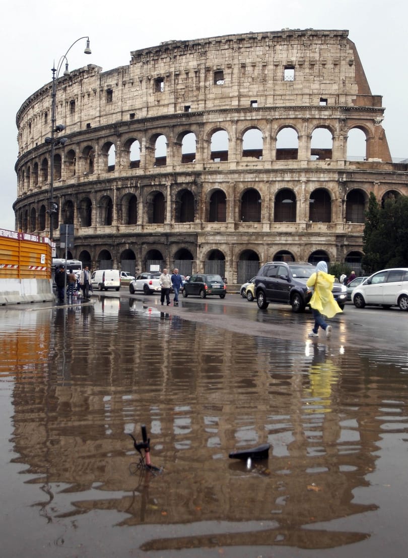 Fotó: vízben áll a Colosseum