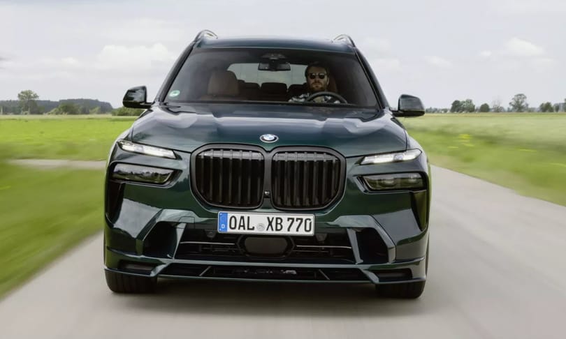 Öltöny és sportcipő: íme az Alpina csúcs BMW X7-ese