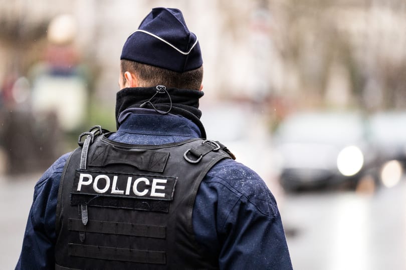 Három tizenéves fiút gyanúsítanak a francia hatóságok azzal, hogy megerőszakoltak egy 12 éves zsidó lányt