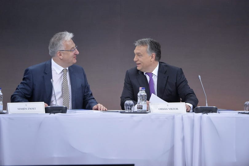 Orbán titkos háttérmegállapodást sejt