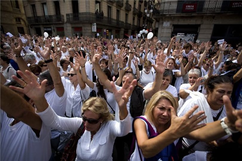 Hatalmas tömeg vonult Barcelona utcáira, nem akarnak katalán függetlenséget