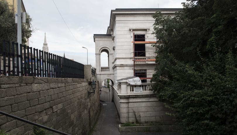 Közel félmilliárdba került eddig a Türk Tanács budapesti irodája