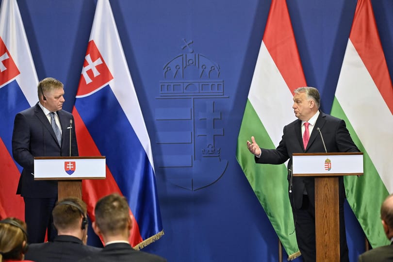 Die Welt: Orbán és Fico oroszbarátságára rámegy a V4