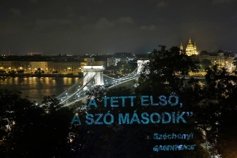 Széchenyivel üzent a Greenpeace a kormánynak