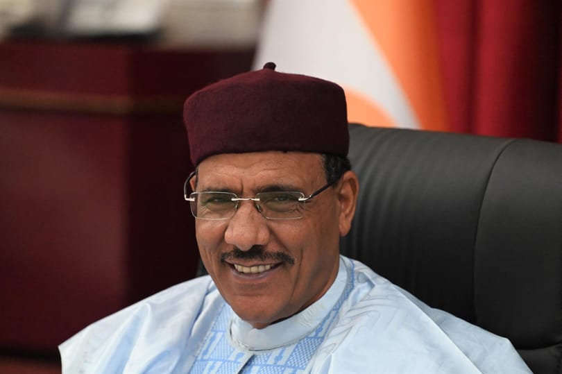 Hazaárulásért állítják bíróság elő a megpuccsolt nigeri elnököt
