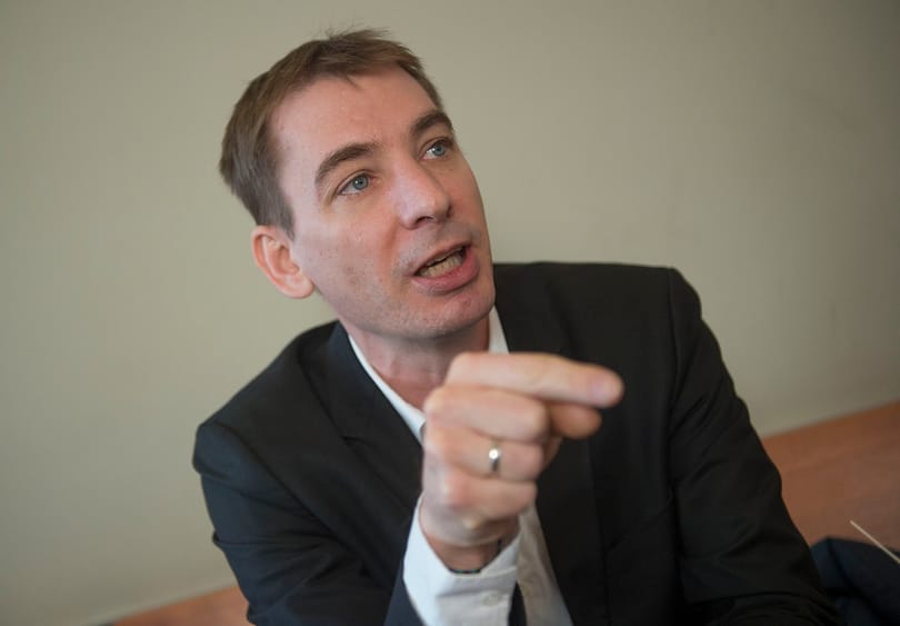 Jávor Lázárnak: nem a náci-komcsi házmesterség a gáz, hanem a lopás