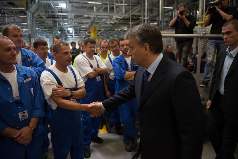 Kormányzati humbuggal pörgetnék a Mercedest és az Opelt?