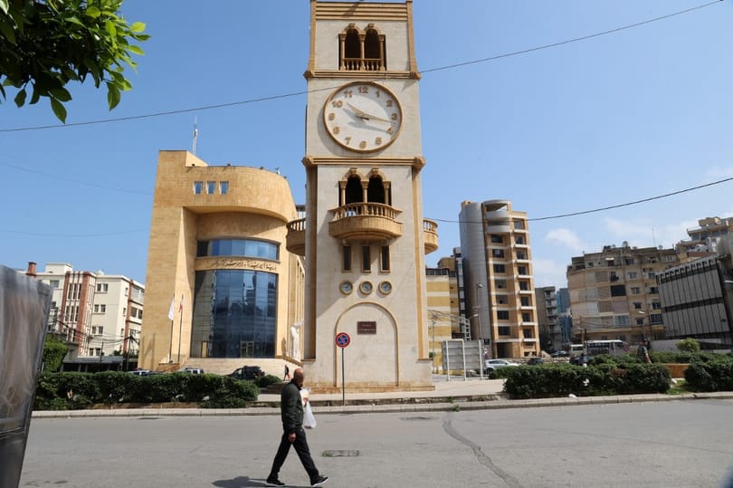 Időzavar: Libanon keresztény része órát állított, a muzulmánoknak viszont egy hónapig még marad a téli időszámítás