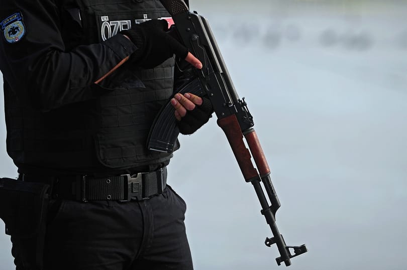 Egy szerb ortodox pap fegyvereket adott el a bosnyák-horvát alvilágnak