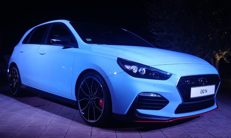 A Hyundai berúgta az ajtót: kipróbáltuk a GTI-ket reggeliző i30 N-t