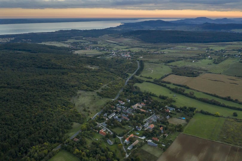 Százával költöztek a Balaton-parti településekre tavaly