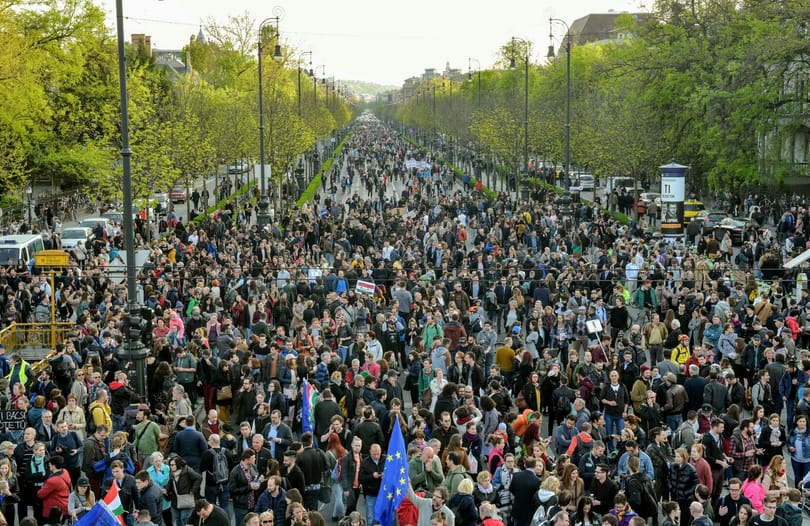 A civil szívtől a 