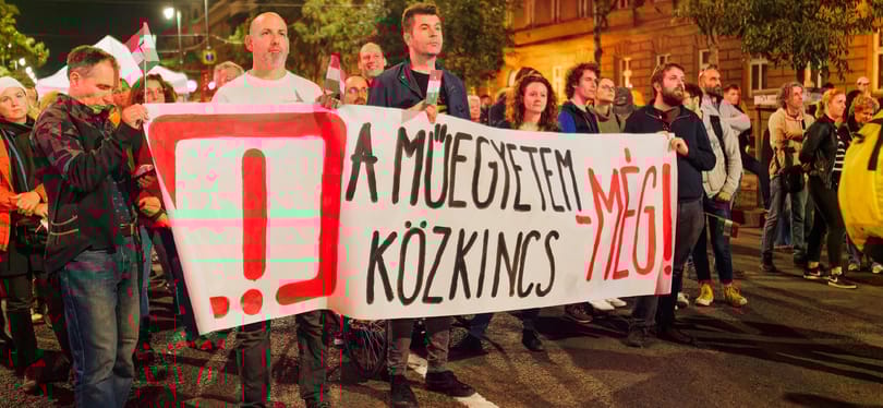 Kiéhezteti a kormány a hazai felsőoktatás egyik zászlóshajóját