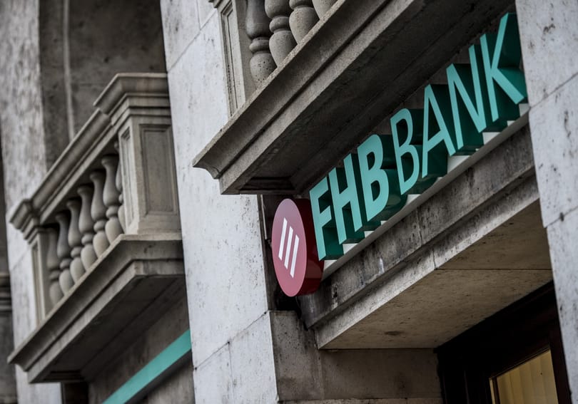 Itt az ajánlat az FHB Jelzálogbank felvásárlására