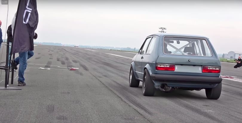 1151 lóerős lett, 308 km/h-val repeszt ez a felmérgelt 