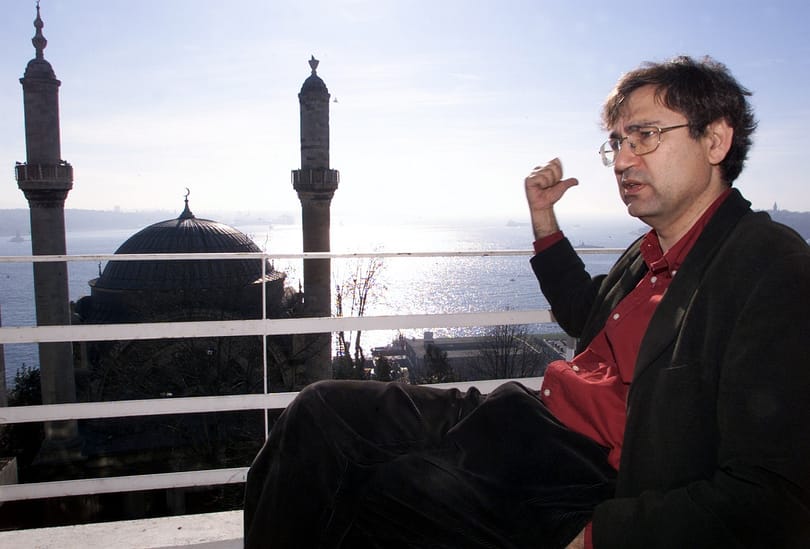Orhan Pamuk turnézik, de minket kihagy
