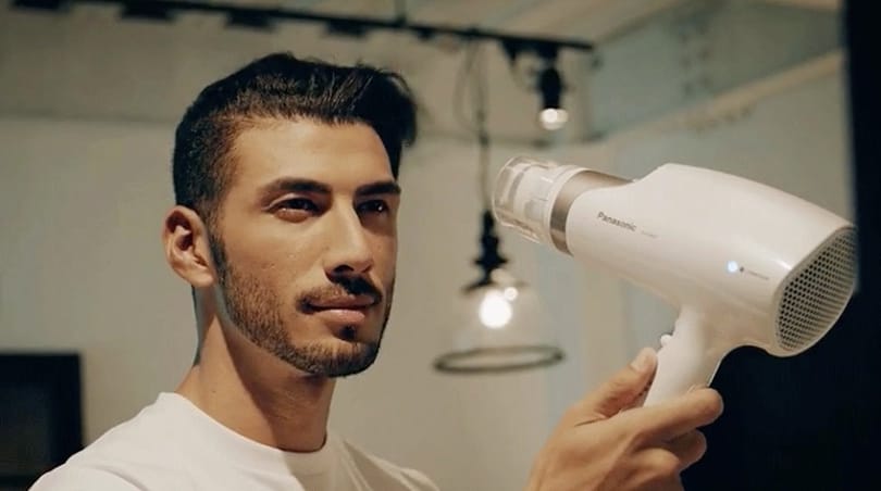Itt az újfajta hajszárító: gyorsabb, kíméletesebb hajszárítást ígér a Panasonic