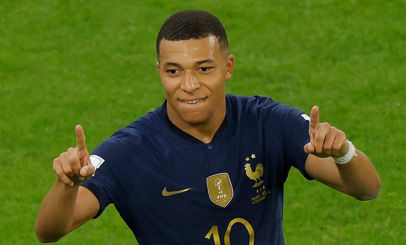 Mbappé tarthatatlan volt, a címvédő a legjobb nyolc között Katarban