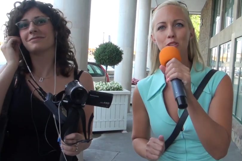 Bréking: egy szőke nő bármelyik kormánypárti képviselőt szóra bírja!