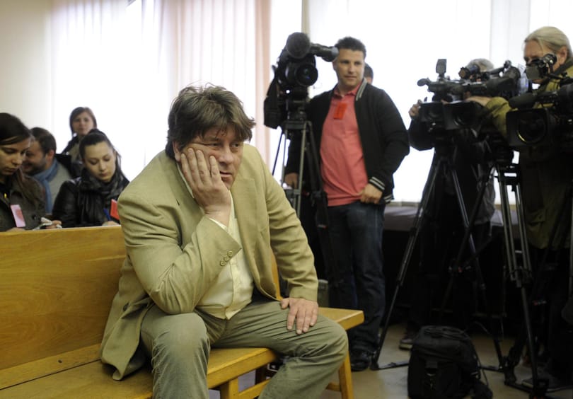 Felfüggesztették az Orbánt cigányozó Bakácsot a Tilos Rádióban