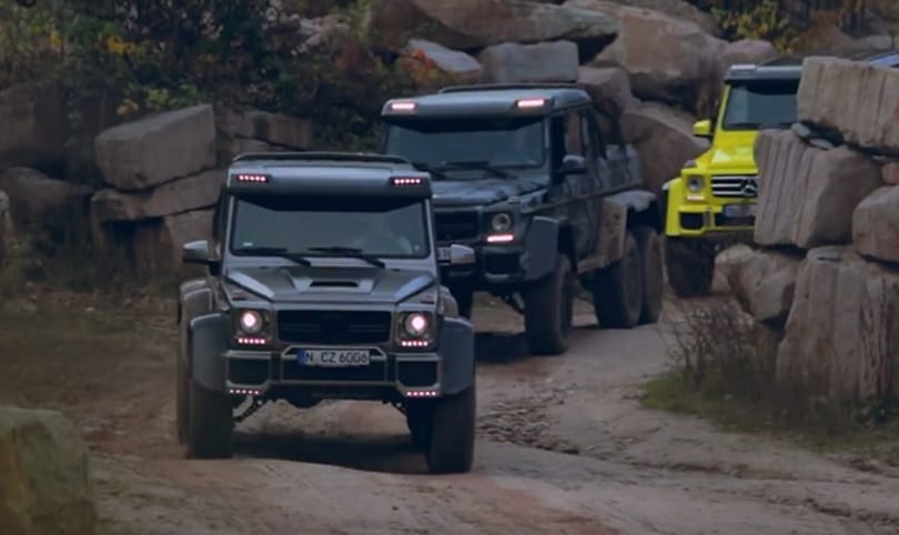 Így hancúroznak egymás közt a Mercedes 80 milliós terepjárói - videó